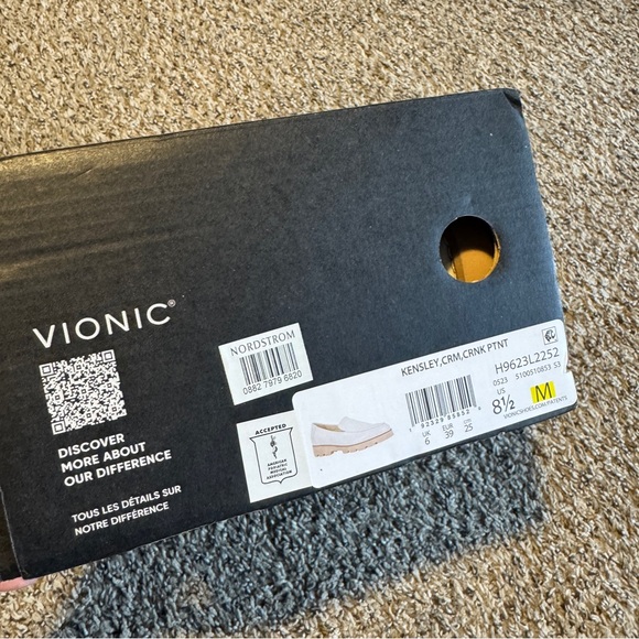 Vionic Kensley Slip On Loafer Cream Women’s 8.5 - Picture 10 of 10